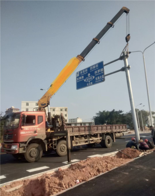 夏邑县设备吊装租赁吊车要用多大吊车