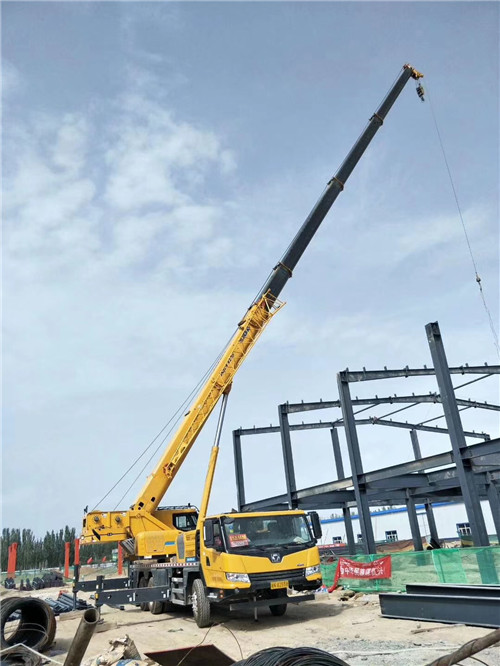 夏邑县超高层建筑钢结构吊装案例